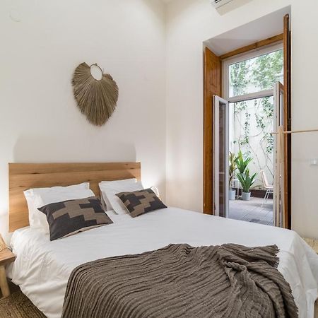 Casa Boma Lisboa - Design Apartment With Private Vegetal Terrace - Lapa VII Kültér fotó