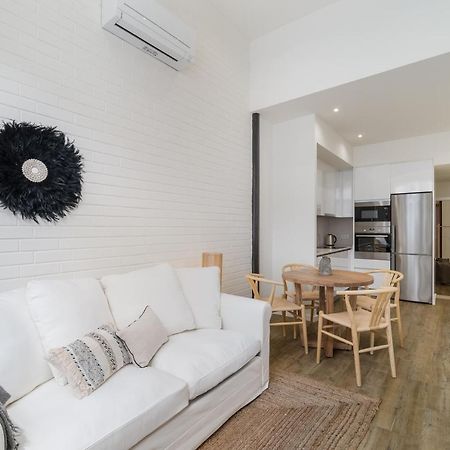 Casa Boma Lisboa - Design Apartment With Private Vegetal Terrace - Lapa VII Kültér fotó