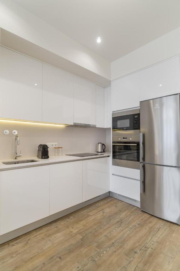 Casa Boma Lisboa - Design Apartment With Private Vegetal Terrace - Lapa VII Kültér fotó