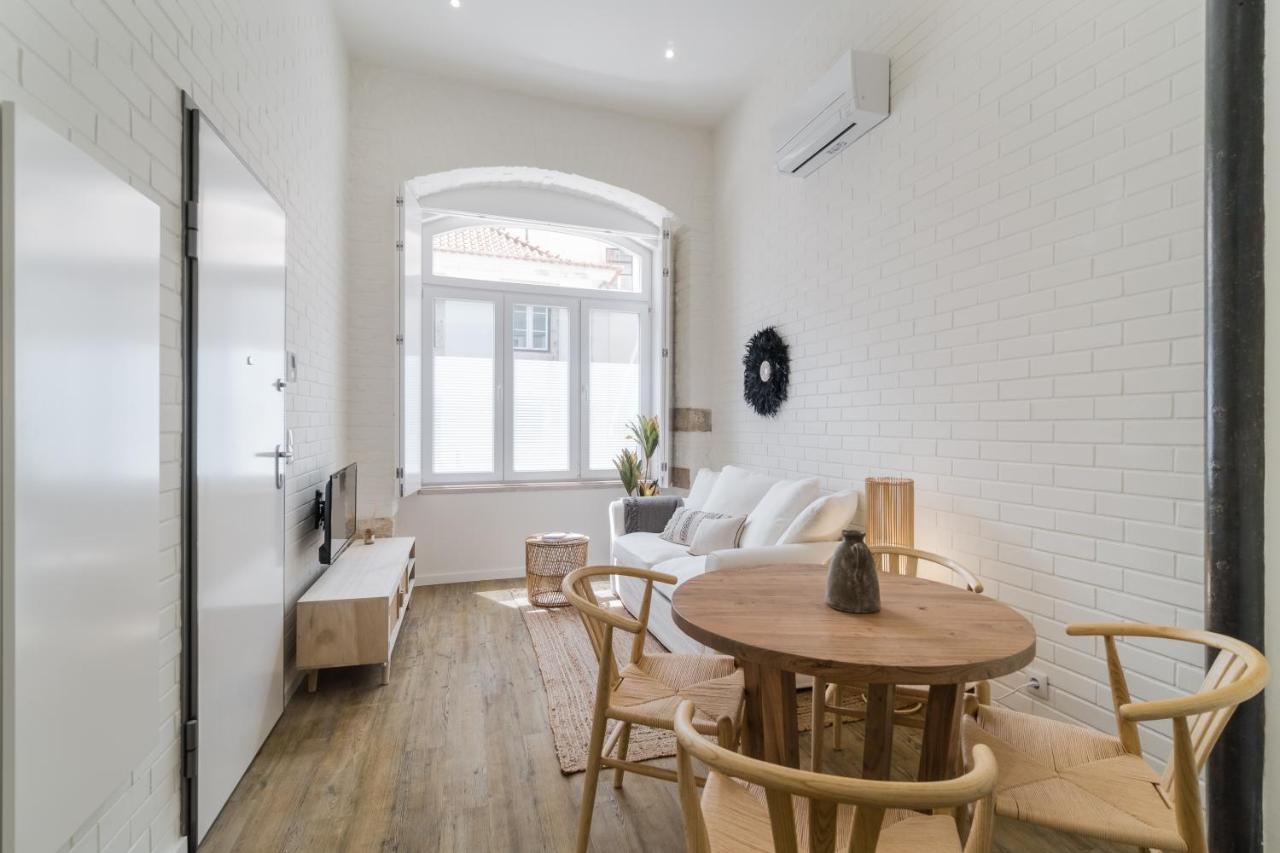 Casa Boma Lisboa - Design Apartment With Private Vegetal Terrace - Lapa VII Kültér fotó