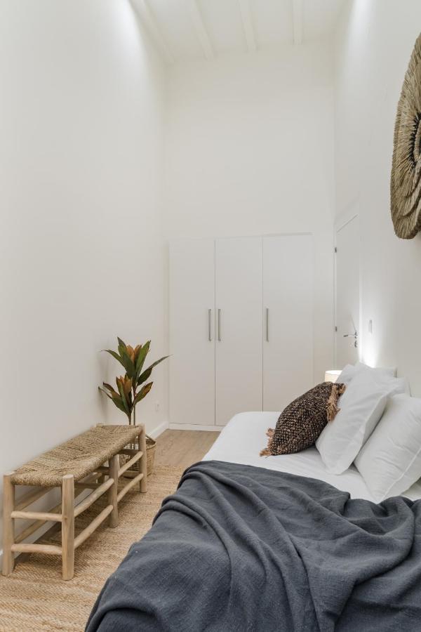 Casa Boma Lisboa - Design Apartment With Private Vegetal Terrace - Lapa VII Kültér fotó