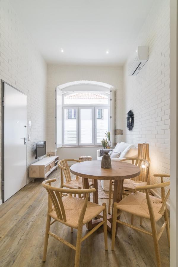 Casa Boma Lisboa - Design Apartment With Private Vegetal Terrace - Lapa VII Kültér fotó
