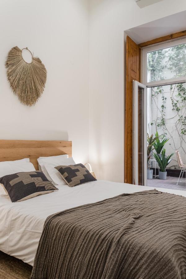 Casa Boma Lisboa - Design Apartment With Private Vegetal Terrace - Lapa VII Kültér fotó